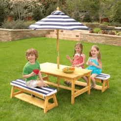 Kidkraft® Kinder Tuintafelset Met Bankjes, Kussens En Parasol, Blauw Met Witte Strepen -Winkel Voor Babyproducten kidkraft kinder tuintafelset met bankjes kussens en parasol blauw met witte strepen a217906 2