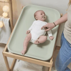 Nattou Siliconen Aankleedkussen Groen PU Schuim -Winkel Voor Babyproducten nattou siliconen aankleedkussen groen pu schuim a367384 3